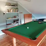 ゲストハウス Mragowo Pokoje Apartament *