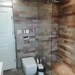 ゲストハウス Mragowo Pokoje Apartament *