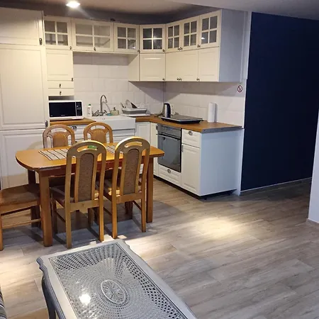 Mragowo Pokoje Nad Jeziorem I Apartament Rodzinny Гостевой дом Мронгово